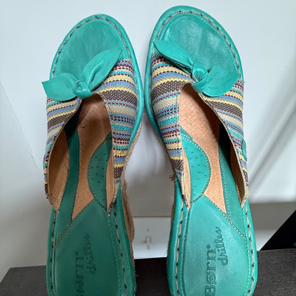 Born Drilles Espadrille Wedge Mules 7 38 Teal Multicolor Bow Comfort